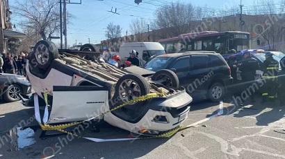 Շենգավիթում բախվել են «Toyota RAV4»-ն ու «Jeep Compass»-ը. 4 վիրավորներից մեկն անչափահաս է