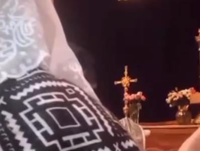 Во время литургии с участием Пашиняна было упомянуто имя Католикоса всех армян