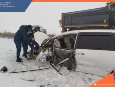 Սիսիան-Գորայք ճանապարհին բախվել են Ford–ը և Toyota–ն. Վերջինս հայտնվել է դաշտամիջյան հատվածում. Կա վիրավոր
