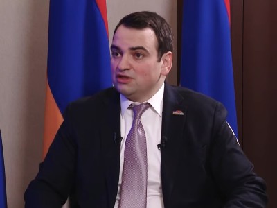 Карапетян: Пашинян знает, что Самвел Карапетян может стать премьером страны, поэтому и держит его под арестом