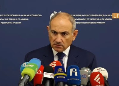 «Իրավունք». Փաշինյանը հոգեբանական սեանս է կազմակերպել