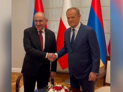 Armenia’s Pashinyan has tête-à-tête with Poland’s Tusk (VIDEO)