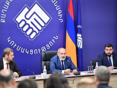 Члены «Гражданского договора» отправятся на предвыборную агитацию на одном автобусе вместе с Пашиняном