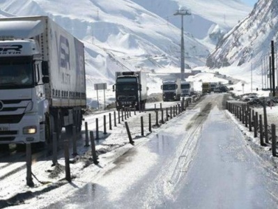 Georgia temporarily closes section of road leading to Armenia border