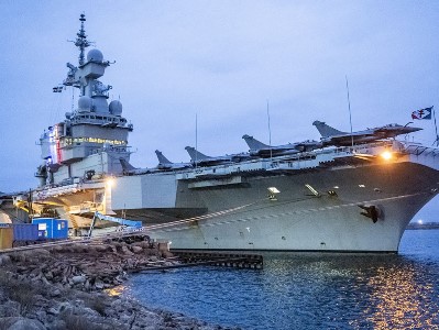 Швеция заявила о подавлении дрона с корабля ВМС России рядом с французским авианосцем, присланным на учения НАТО