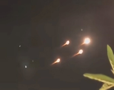 Video of Iranian missile strikes on Tel Aviv emerges online