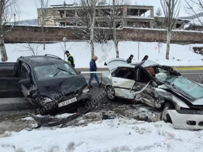 В аварии в городе Ванадзор пострадали 9 человек