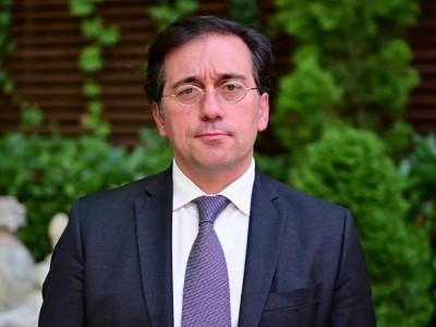 Spain's FM calls his Israeli counterpart's comments "absurd and ridiculous"