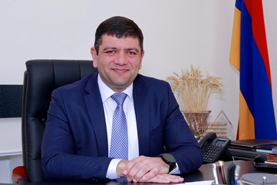 «Հրապարակ»․ Փարսյանը ցուցակում լինելու ցանկություն չունի. չի ուզում սրել հարաբերություններն իշխանության հետ
