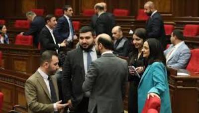 «Իրավունք».Ինչպե՞ս են ՔՊ–ականները «վերբովկա» անում երիտասարդներին. «2 ամիս կչլվեք, զատո 5 տարի գործով ապահովված կլինեք»