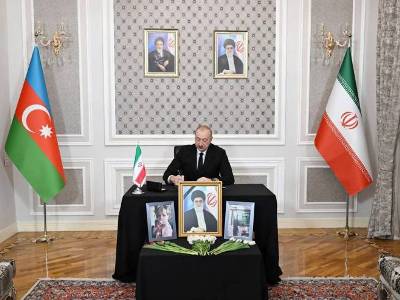 Алиев посетил посольство Ирана в Азербайджане и выразил соболезнования в связи с гибелью Хаменеи