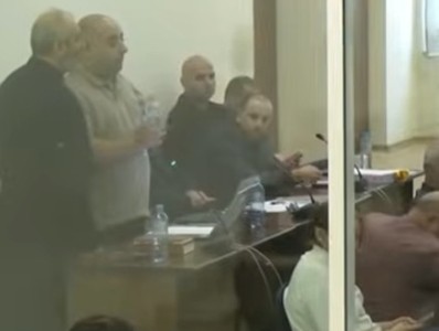«Ինչ ուզում եք՝ կիրառեք». Վիճաբանություն՝ Բագրատ սրբազանի եւ դատավոր Ֆարխոյանի միջեւ