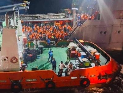 Reuters: India let Iran warship dock the day US sank another off Sri Lanka
