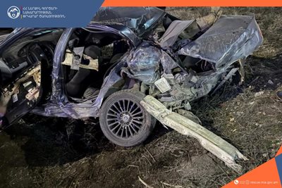 Երևան-Երասխ ճանապարհին BMW–ն դուրս է եկել ճանապարհից և բախվել կայանած KamAZ–ին. Կա վիրավոր