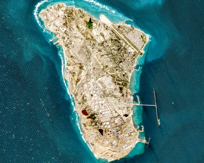 Guardian: Why Iran's strategic oil hub on Kharg Island remains untouched