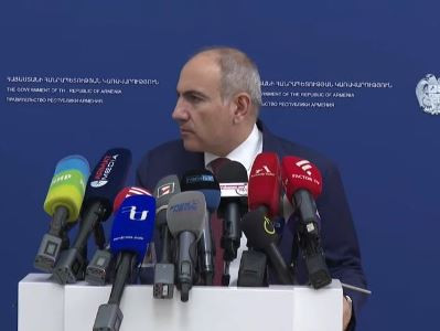 Armenia premier: Datum that there are 180 trucks piled up in Iran does not correspond to reality