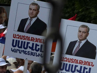 В разных районах Еревана проходят акции в защиту лидера партии «Сильная Армения»