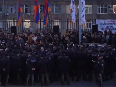 Полицейские подвергли приводу  сторонников Самвела Карапетяна в Арабкирский отдел полиции
