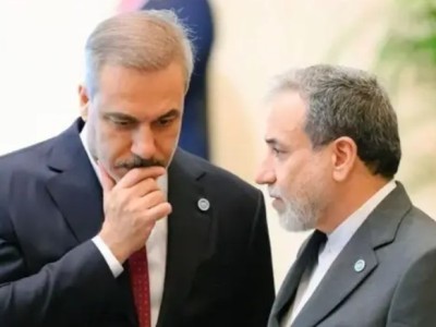 Ֆիդանը Արաղչիի հետ հեռախոսով քննարկել է Մերձավոր Արևելքի հակամարտությունը