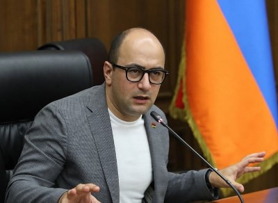 «Հրապարակ»․ «Պատիվ ունեմ»-ը Փաշինյանի գործողությունների դեմ նախագիծ է ներկայացրել ԱԺ