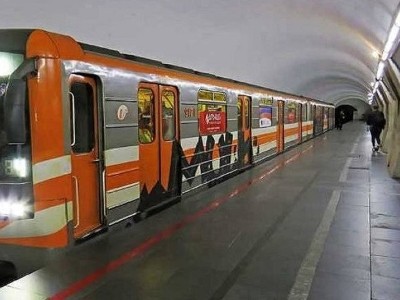 В Ереванском метро произошел сбой, пассажиров высадили из поездов