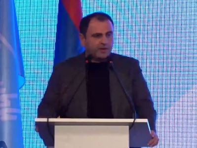 Կարծես՝ մի բամբասկոտ կին բամբասում է մեր եկեղեցուց. Սևակ Խաչատրյանը՝ Փաշինյանի մասին