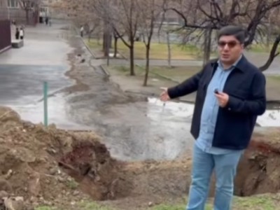 «Ուրախ ավտոբուսի» կլիենտուրա, Ձեր երեխաների կոյուղաջրերի միջով կթողնեի՞ք գնալ դպրոց Երևանում. Մանուկյան