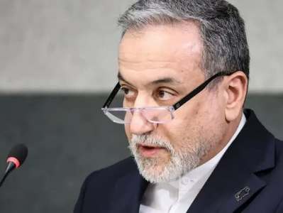 Araghchi: Regional countries must hold the US accountable for the Hormuz crisis