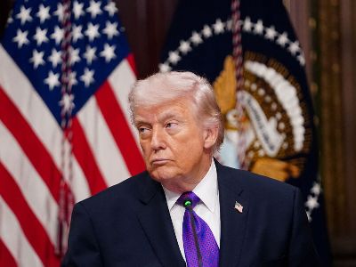 Trump says the US is in contact with a certain "respected Iranian leader"