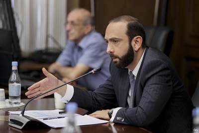 «Հրապարակ»․ ՔՊ-ն բոյկոտում է Արարատ Միրզոյանին. Ի՞նչ են ուզում ցույց տալ