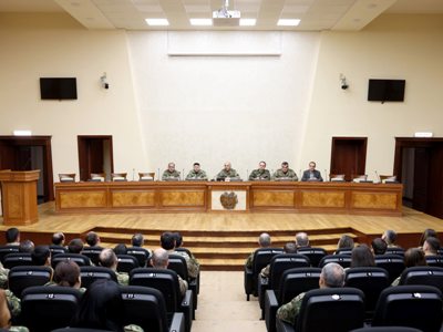 В Минобороны состоялось совещание с участием сотрудников финансово-бюджетного департамента