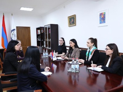 Անահիտ Մանասյանն ընդունել է Անվտանգության ոլորտի կառավարման Ժնևյան կենտրոնի ներկայացուցիչներին