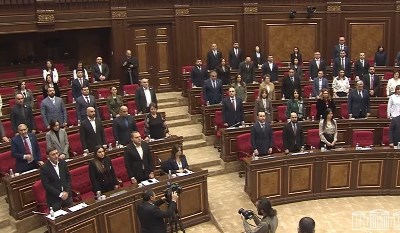«Грапарак»: В парламент откомандируют двух новых депутатов