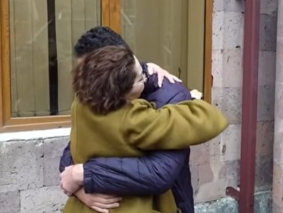 Խնդրում եմ թույլ տալ որդուս խնամել տանը՝ մինչ հիմնական դատավարությունը. Դավիթի և Միքայելի մոր նամակը դատարանին