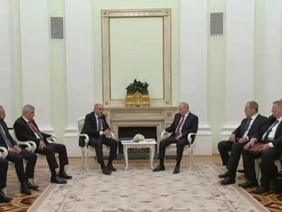 Pashinyan to Putin: Russian Citizens Cannot Run for Office in Armenia