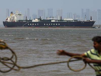 AP: Iran, Oman to charge fees on ships for Strait of Hormuz passage, source says