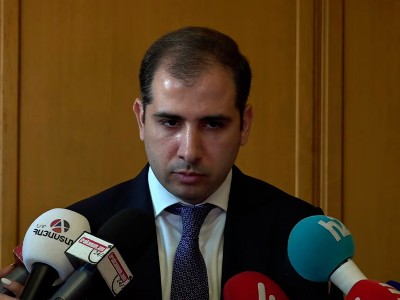 Armenia State Revenue Committee chief: No pressure on customs work at Iran border at the moment