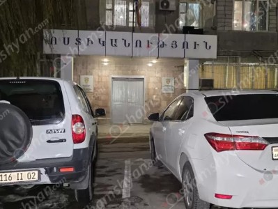 Երվանդ Քոչար փողոցում մի խումբ քաղաքացիներ հնչեցրել են հայհոյանքներ, ապա իրենց դիտողություն արած երիտասարդին ծեծել են