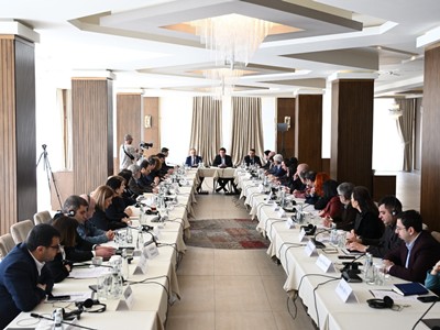 Հիքմեթ Հաջիևը «Խաղաղության կամուրջ» նախաձեռնության շրջանակում Գաբալայում հանդիպել է Հայաստանի ներկայացուցիչների հետ