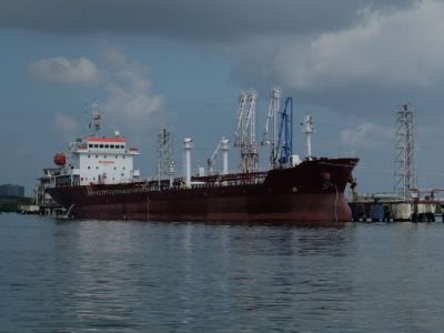 Reuters: Tankers fleeing Persian Gulf, but Trump's blockade may fail