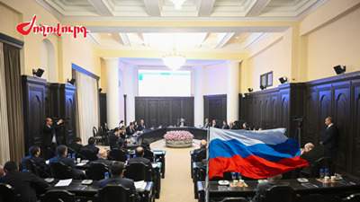 Newspaper: Armenia dialogue with hybrid-war-waging Russia at high level