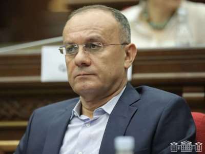Депутат: В поражении в 44-дневной войне нужно винить не генералов, а политическое руководство Армении