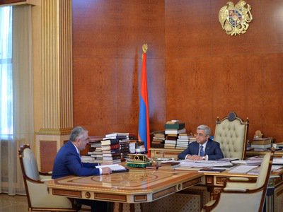 Ինչ է զեկուցել Գալուստ Սահակյանի որդին Սերժ Սարգսյանին