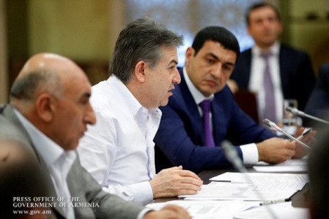 Բան չեք արել, կարծում էիք՝ մոռանալու էի. վարչապետը հանդիմանեց Կոտայքի մարզպետարանի պաշտոնյային