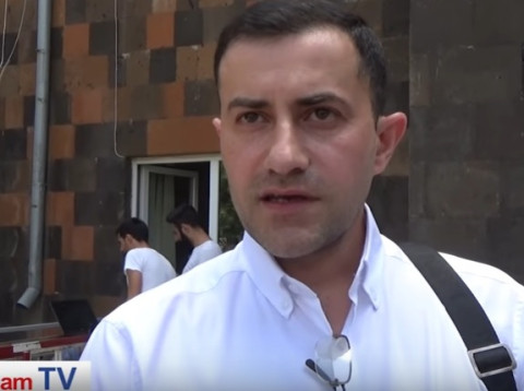 Եթե Արեգ Կյուրեղյանը հնարավորություն ունենար, «կալաշնիկով» ավտոմատ կտեղափոխեր. պաշտպան