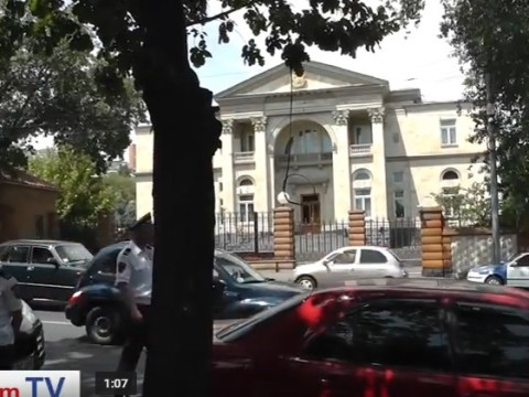 Ֆիրդուսիի բնակիչները գնացել էին նախագահական