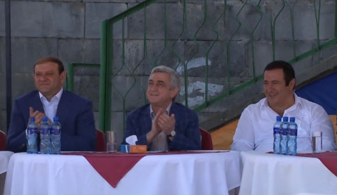 Սերժ Սարգսյանը Գագիկ Ծառուկյանի հետ Ծաղկաձոր էր գնացել