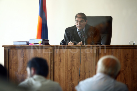 «Սասնա ծռերի» գործով նիստին դատավորն ու պաշտպանները վիճեցին. Արտուշ Գաբրիելյանը հունից դուրս եկավ