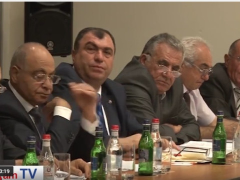Լոքյանը երևի քնելուց առաջ մի հատ թվերով անցել ա. վարչապետը «թասիբի» գցեց վայոցձորցիներին