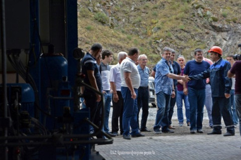 Արձակուրդում գտնվող Կարեն Կարապետյանը Քարվաճառում ծանոթացել է կատարվող աշխատանքներին